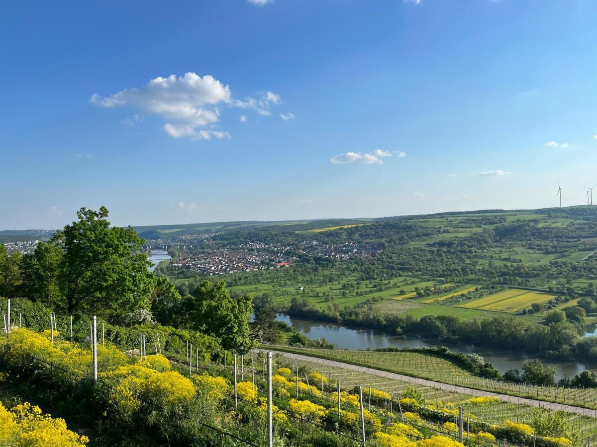 Maindrei - Schlafen Am Fluss Hotel Margetshoechheim ภายนอก รูปภาพ