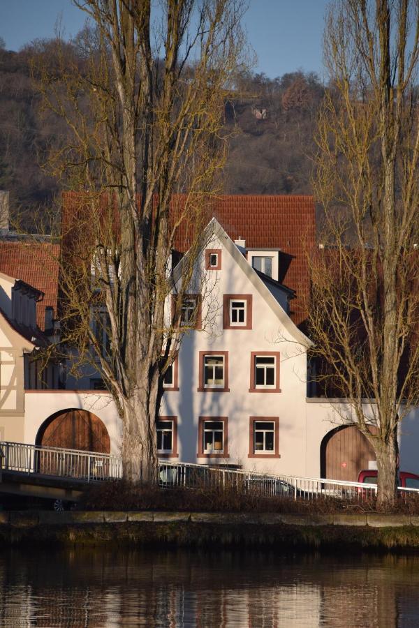 Maindrei - Schlafen Am Fluss Hotel Margetshoechheim ภายนอก รูปภาพ