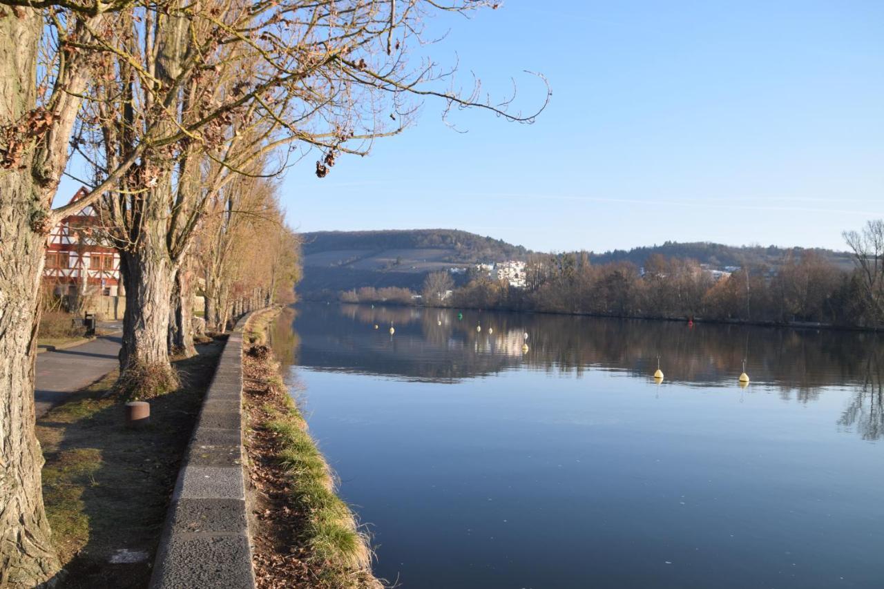 Maindrei - Schlafen Am Fluss Hotel Margetshoechheim ภายนอก รูปภาพ