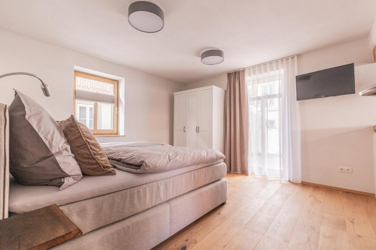 Maindrei - Schlafen Am Fluss Hotel Margetshoechheim ภายนอก รูปภาพ